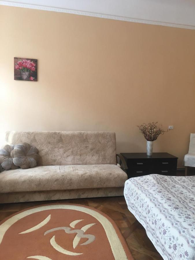 Apartment Kostuskry Str. Λβιβ Εξωτερικό φωτογραφία